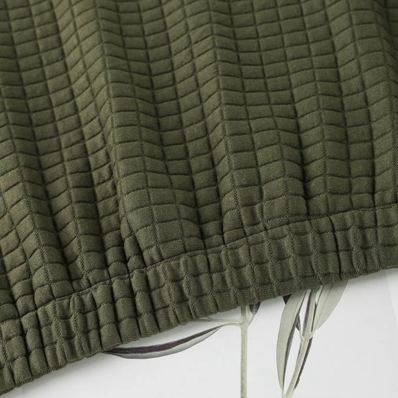 😎 Army Green Quilted Hoodie - Picture 7 of 14